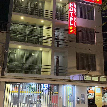 Hotel Vanetom تشيكلايو المظهر الخارجي الصورة