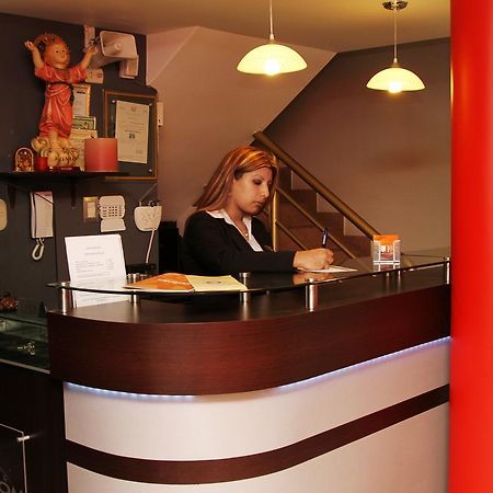 Hotel Vanetom تشيكلايو المظهر الخارجي الصورة