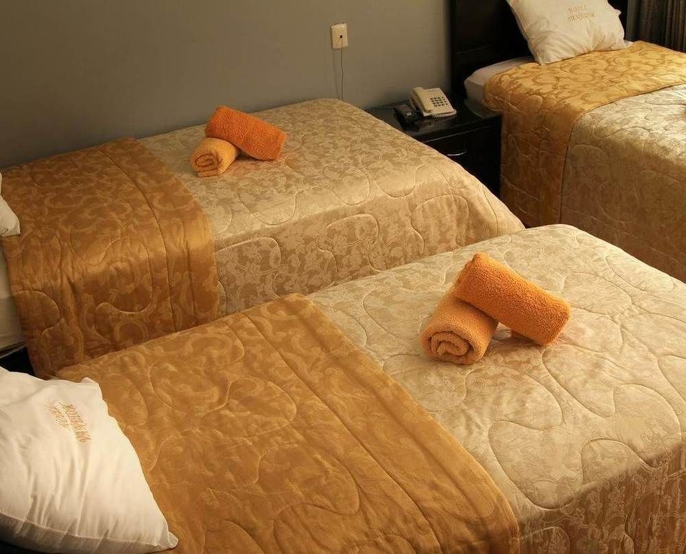 Hotel Vanetom تشيكلايو المظهر الخارجي الصورة