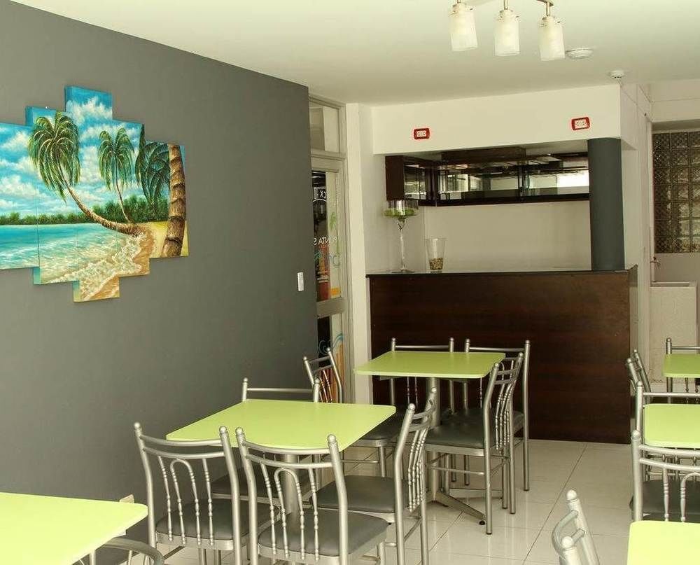 Hotel Vanetom تشيكلايو المظهر الخارجي الصورة