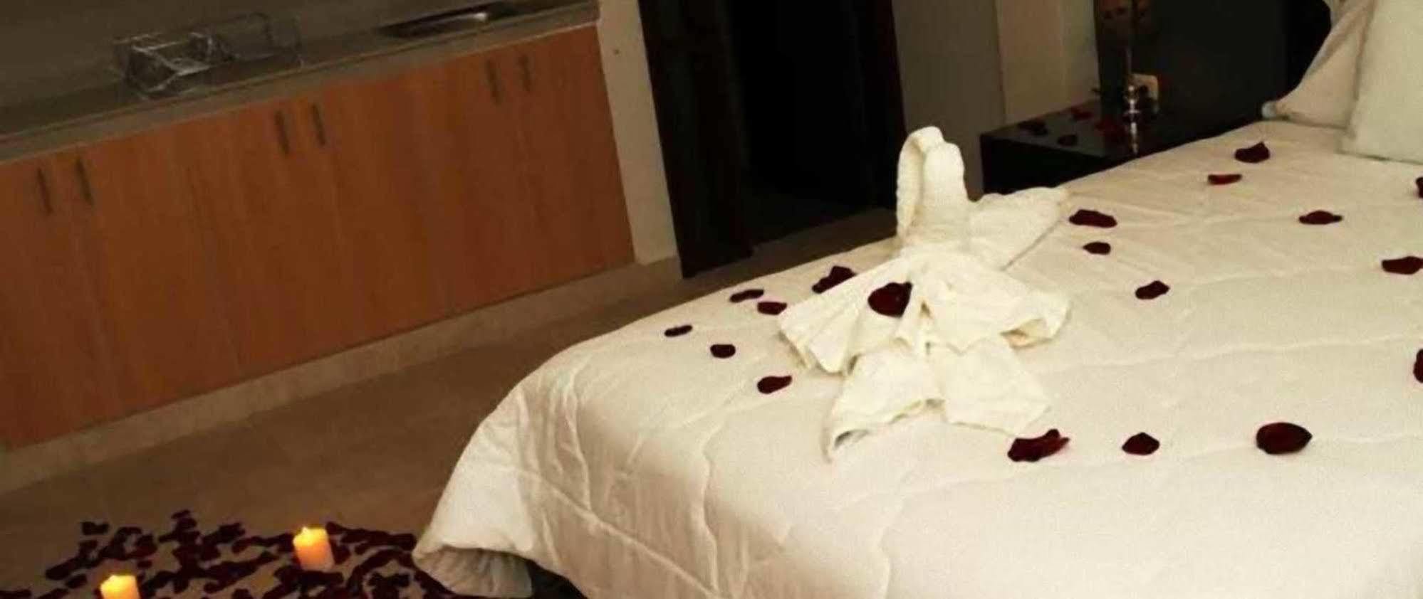 Hotel Vanetom تشيكلايو المظهر الخارجي الصورة